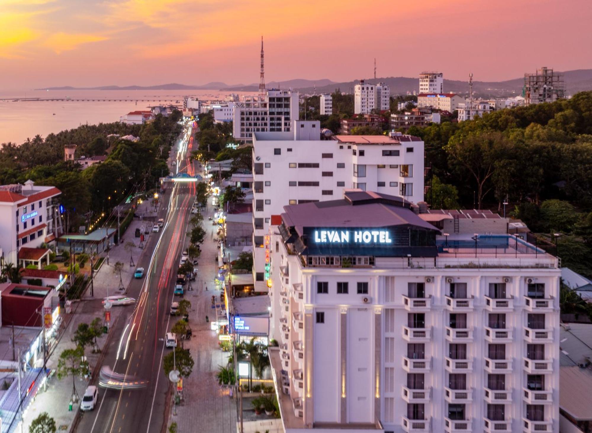 דואונג דונג Levan Hotel מראה חיצוני תמונה